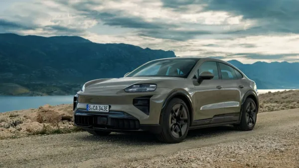 „Porsche“ elektrinis visureigis, kuris keičia sportiškumo sampratą