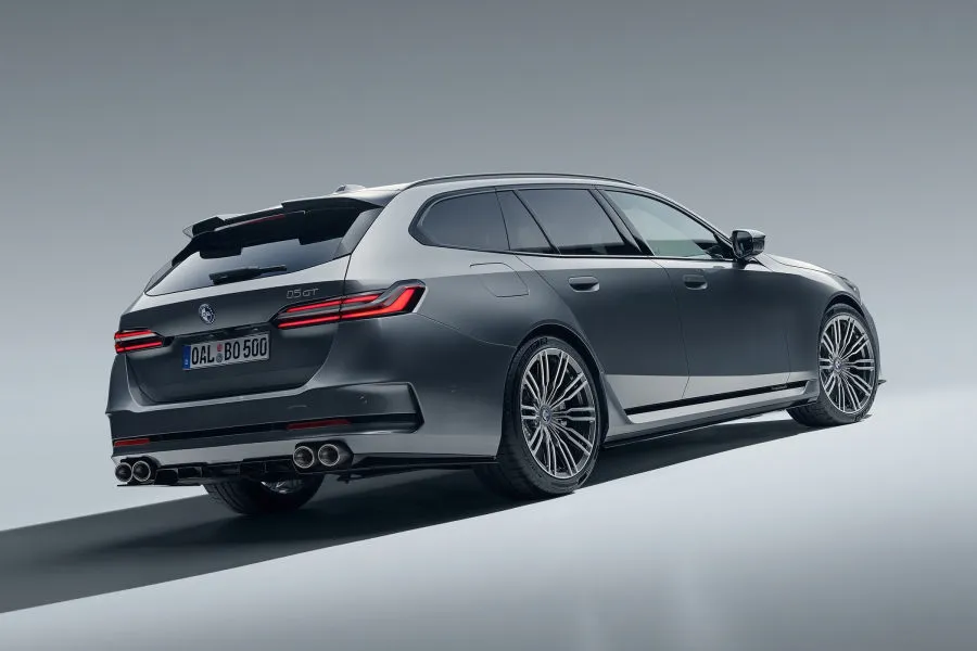 „Bovensiepen 05 GT“: išskirtinumas ir galia – brolių Bovensiepenų atsakas į G99 BMW M5 „Touring“