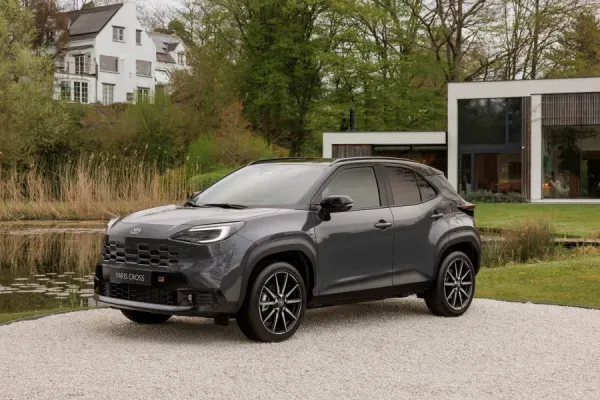 Naujasis „Toyota Yaris Cross“ atvyksta į Lietuvą