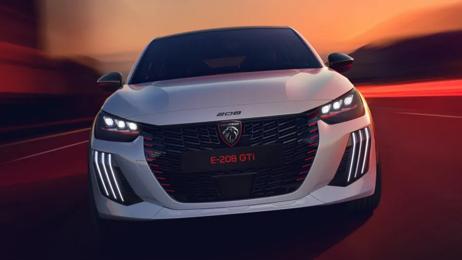 „Peugeot“ parodė serijinį „E-208 GTi“: žinoma ir kaina