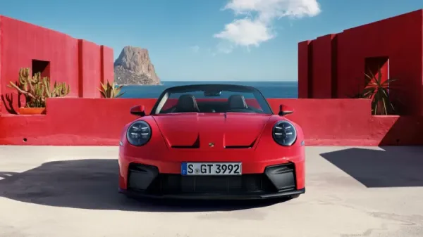 Naujas „Porsche“ modelis perrašo vairavimo patirties formulę