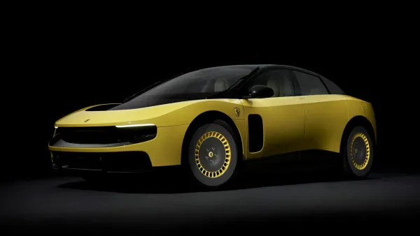 Viskas pagal planą: Nepaisant kritikos „Ferrari“ išpardavė visą šių metų „Luce“ tiražą
