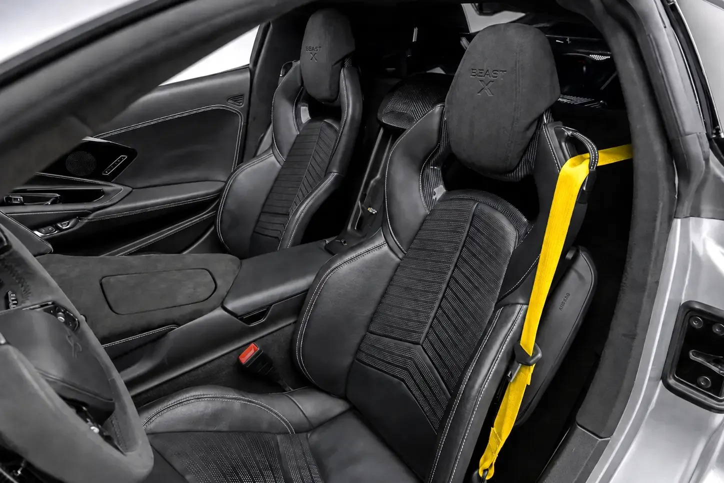 „Rezvani Beast X“: 1582 AG hibridinis „žvėris“, kurį įsigyti galės tik penki laimingieji