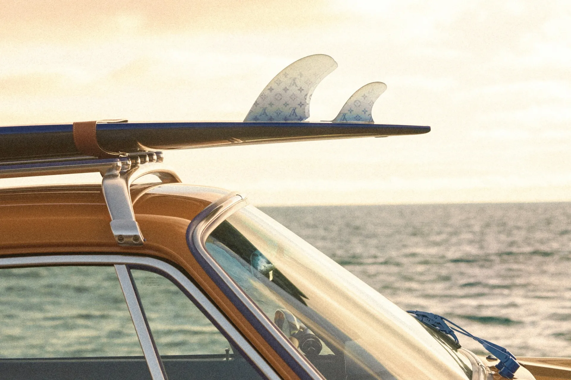 Singer Vehicle Design pristatė bendradarbiavimo su Louis Vuitton rezultatą