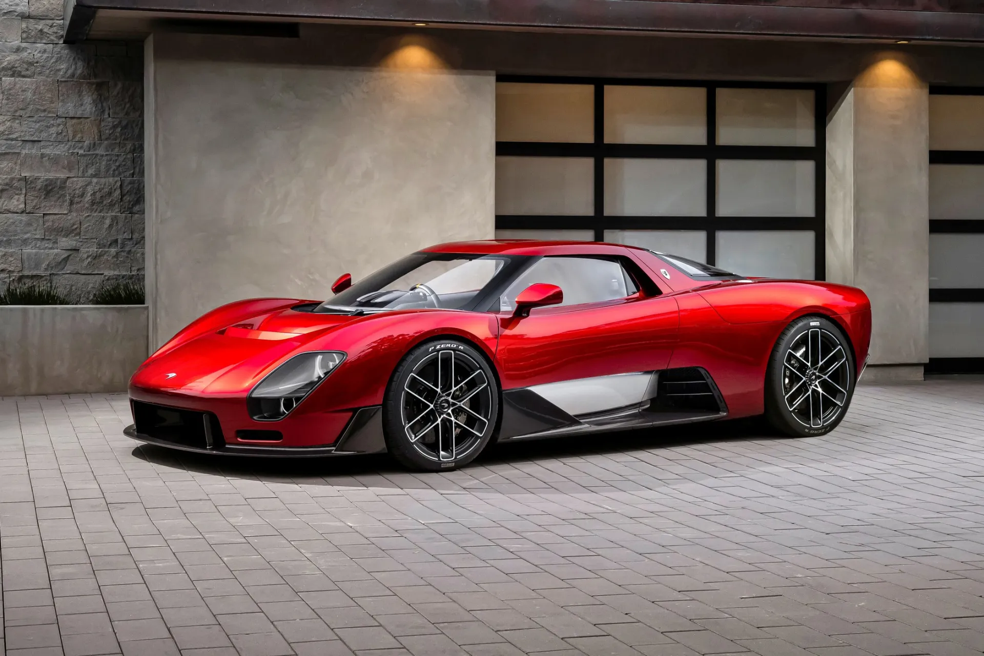 „McLaren McL 6GT“: pirmasis superautomobilis po legendinės McLaren F1epochos