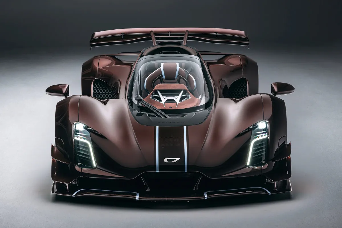„Czinger 21C Spyder“: du nuimami stogai ir dar daugiau 3D spausdinimo technologijų