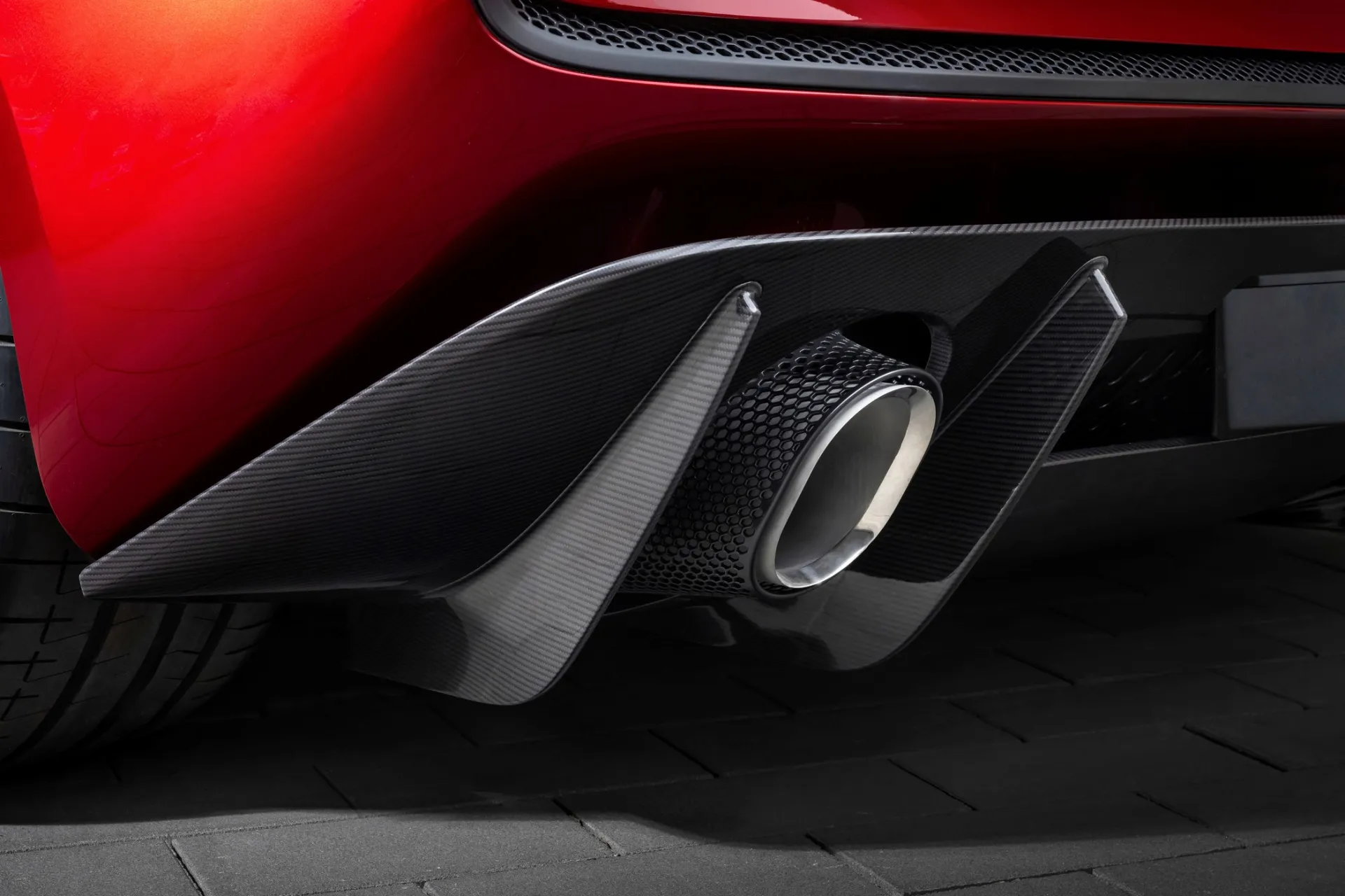 „McLaren McL 6GT“: pirmasis superautomobilis po legendinės McLaren F1epochos