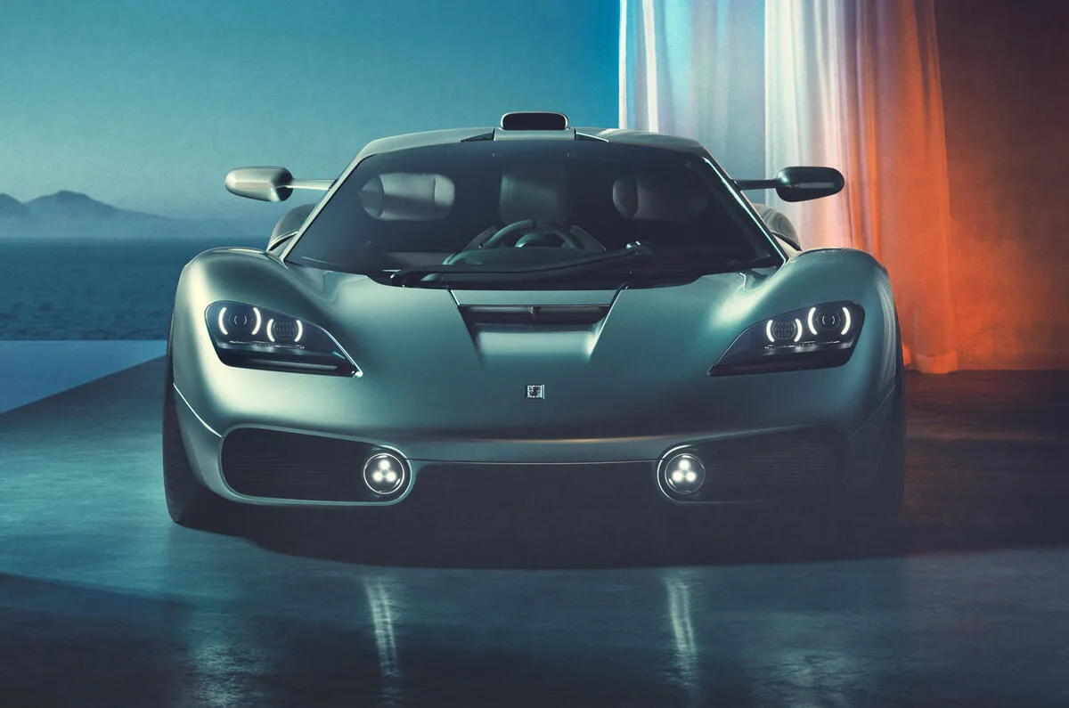 „GMSV S1“: legendinio „McLaren F1“ dvasinis įpėdinis su centralizuota sėdėsena ir 12 100 sūk./min. Cosworth V12 varikliu