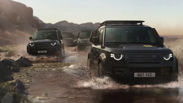 „Defender“ pristato „Vertex“: atnaujinta išorė, DI technologijos ir pirmą kartą šešiavietis modelis