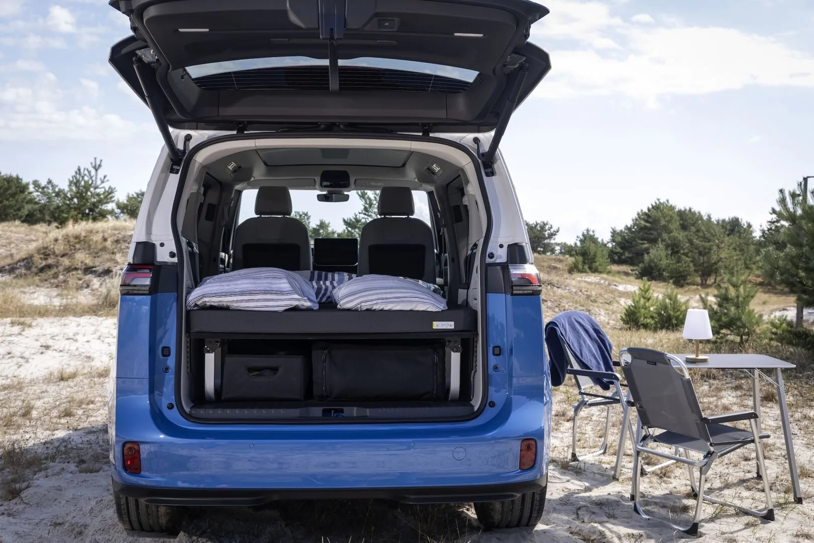 Ar jau laikas elektriniams kemperiams? „Volkswagen“ atsakymas – naujasis „ID. California Cruise“