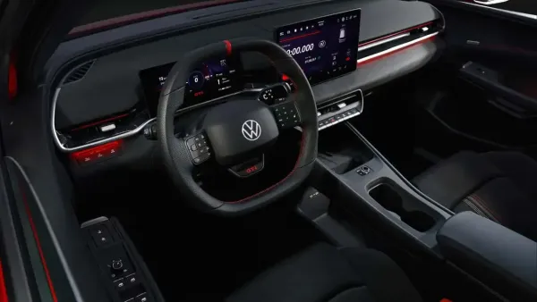 Volkswagen“ pripažino klaidą: atskleista, kodėl iš naujausių modelių buvo pradanginti fiziniai mygtukai